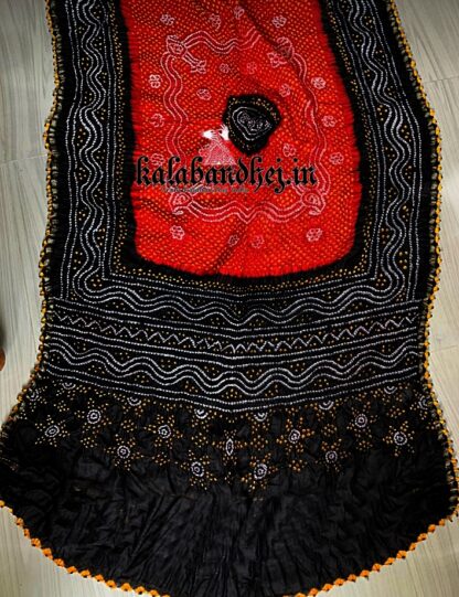 Black-Red Chandrakhani Bandhani Dupatta Pure Gaji Silk Bandhani