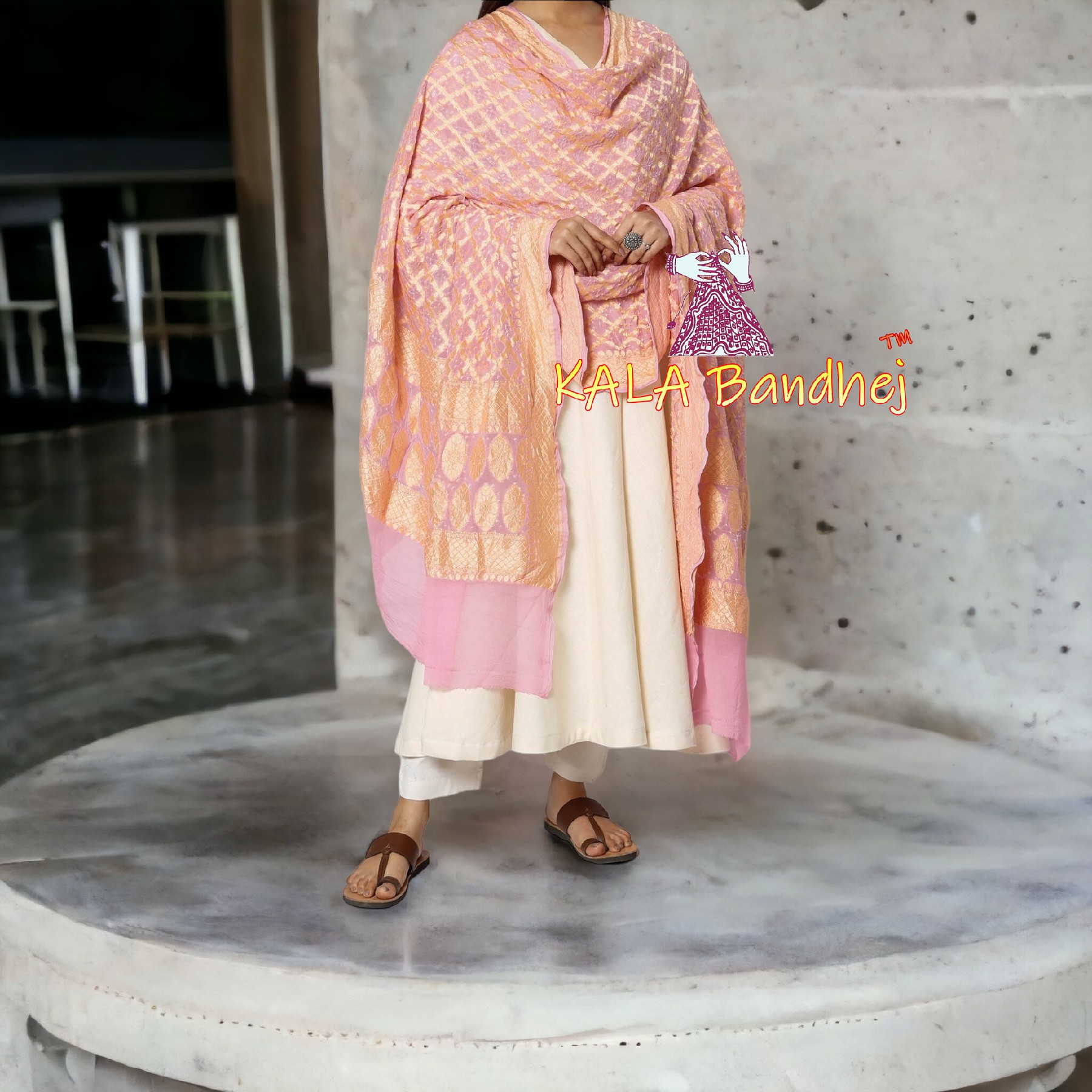 Baby Pink Bandhani Banarasi Dupatta Pure Georgette Silk Banarasi Bandhani Dupatta